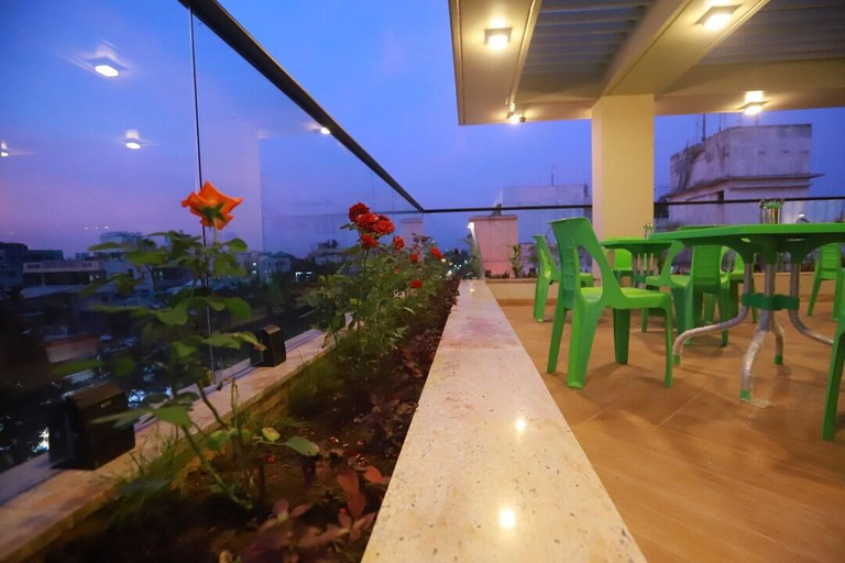 Food & Drinks 5, RIDDHI EXECUTIVE, Latur
