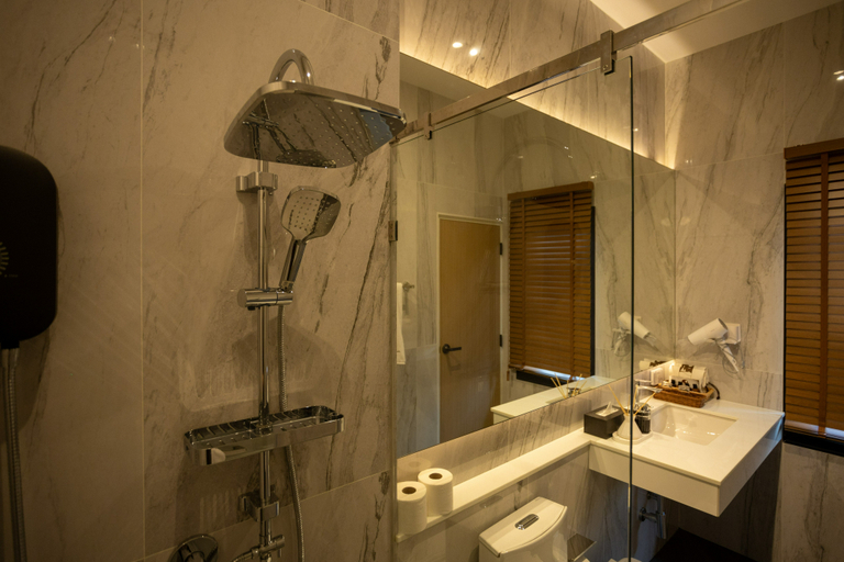 Bathroom 4, Tierra en Sierra, Pak Chong