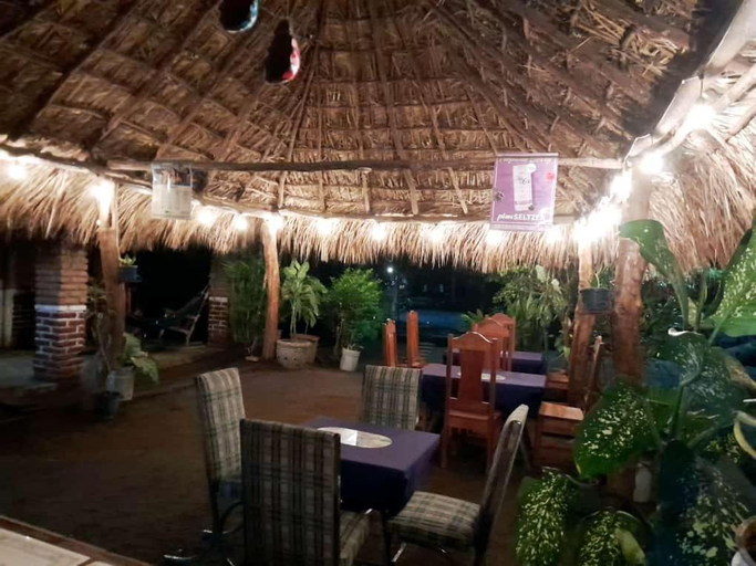 Food & Drinks 2, Hostal Y Restaurante El Escondite San Ramon, Altagracia
