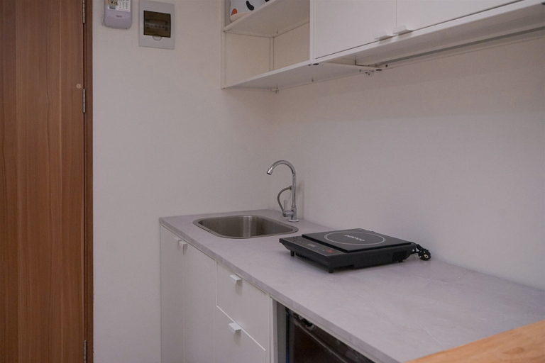 Others 4, Warm And Simply Studio At Cisauk Point Apartment, Tangerang