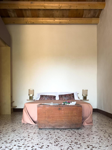 Others 3, Casa Canyon, Ragusa