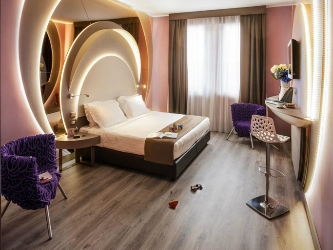 Bedroom 18