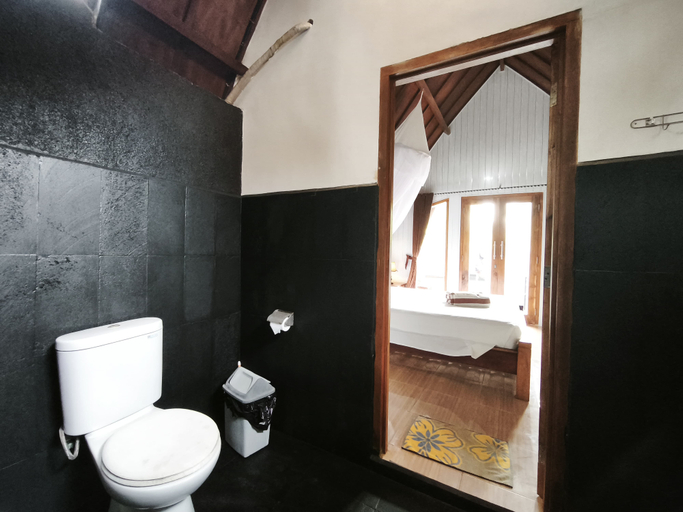 Bathroom 5, Matahari Bungalow 3, Lombok