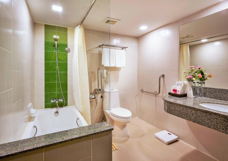 Bathroom 7