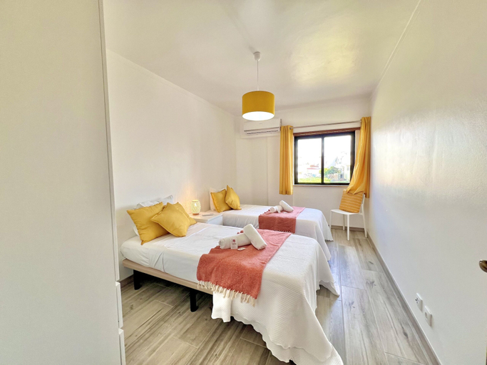 Bedroom 3, Quarteira Brightness by Homing, Loulé