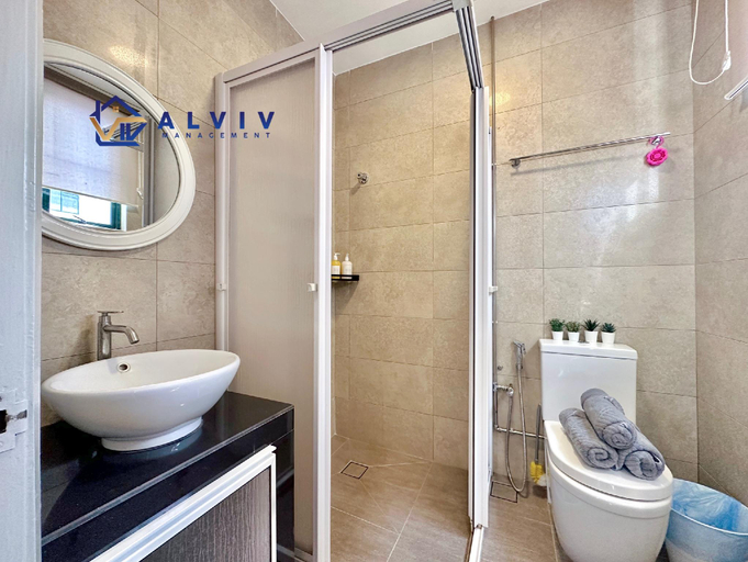 Bathroom 23