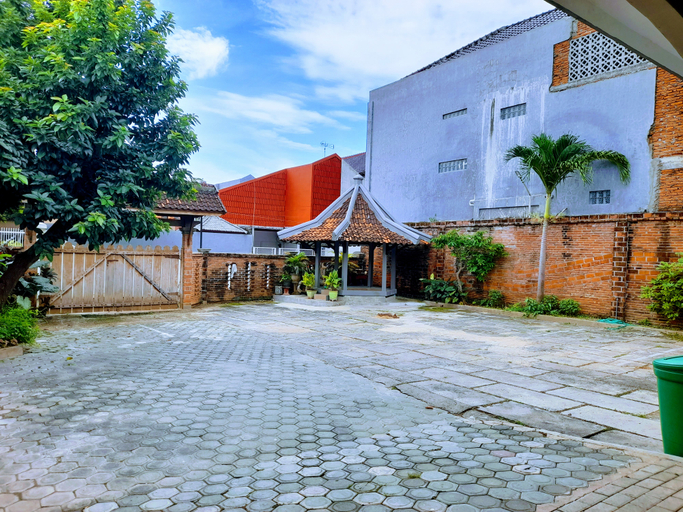 Griya Samara Tuban - Tap to explore photos