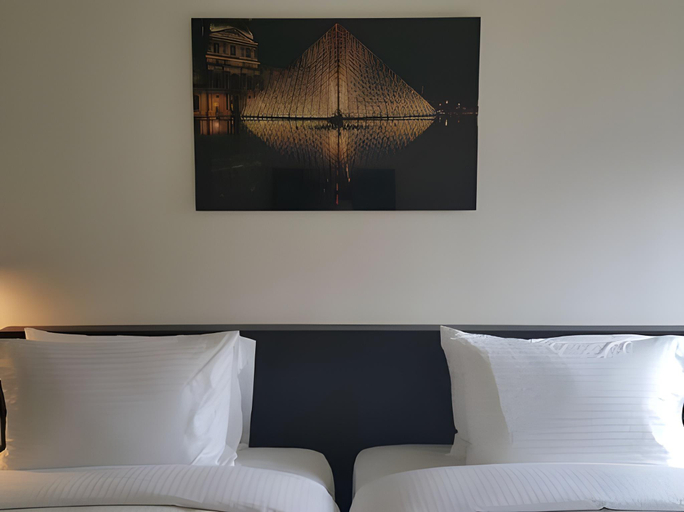 Bedroom 27