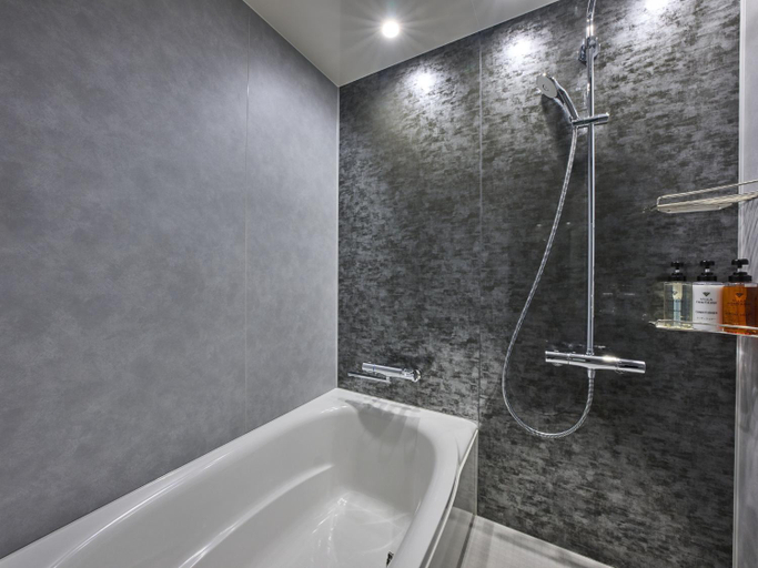Bathroom 17