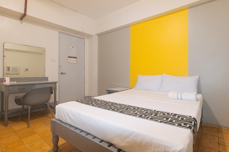 Bedroom 3, Hotel Madiaas by RedDoorz, Iloilo City
