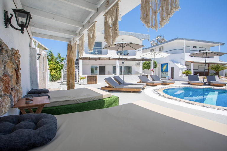Others 2, Toula's Apartments, South Aegean