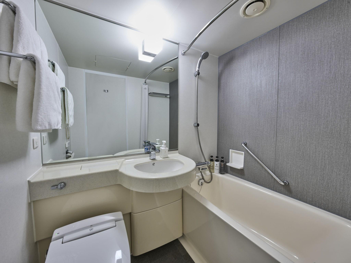 Bathroom 6