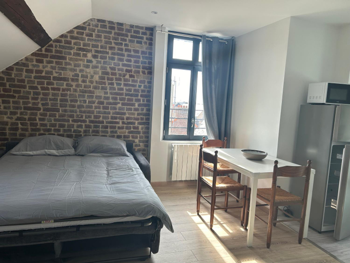 Bedroom 2, Les Nids, Seine-Maritime