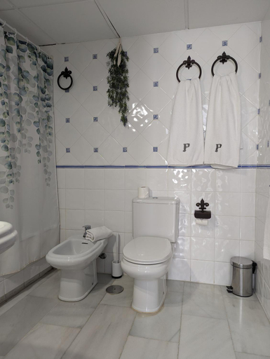 Bathroom 3, Apartamentos Plaza, Córdoba