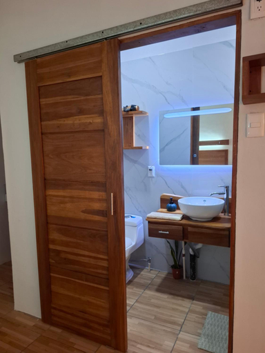 Bathroom 5, Bungalows Batsu, San Ramón