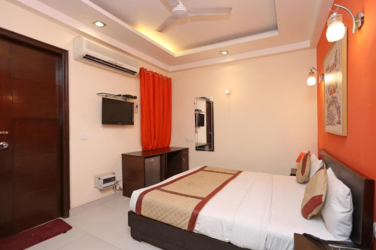 Bedroom 2, Green Lotus Sai International, Delhi