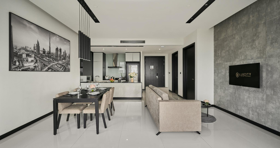 Dining Room 9