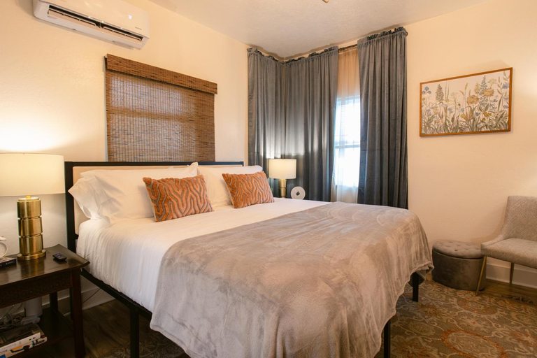Bedroom 2, Oakdale Suites - Master Property, Jackson