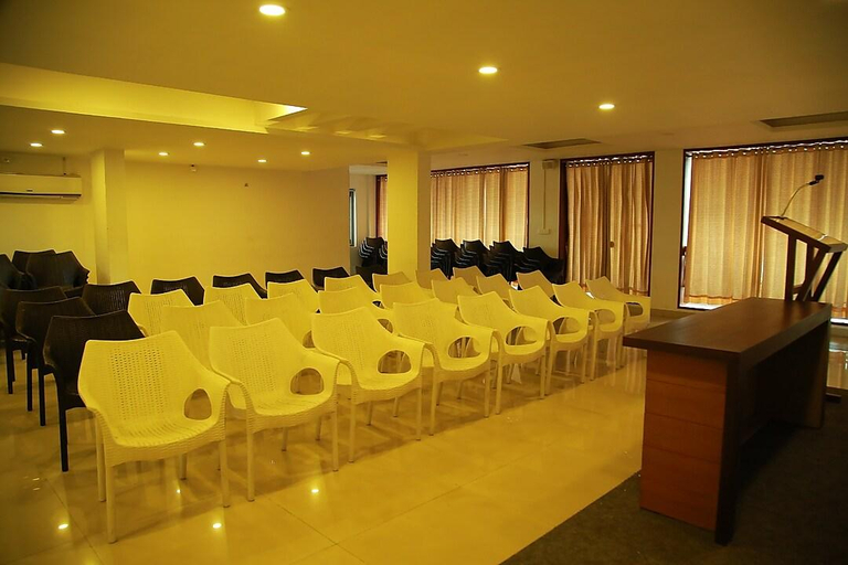 Others 3, hazmi inn, Malappuram