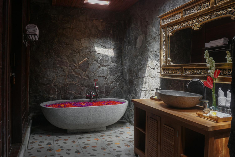 Bathroom 15