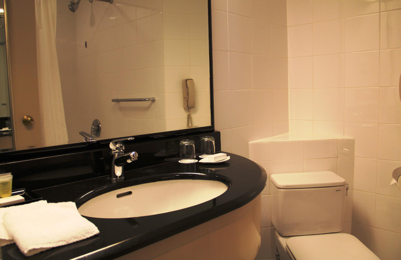 Bathroom 8