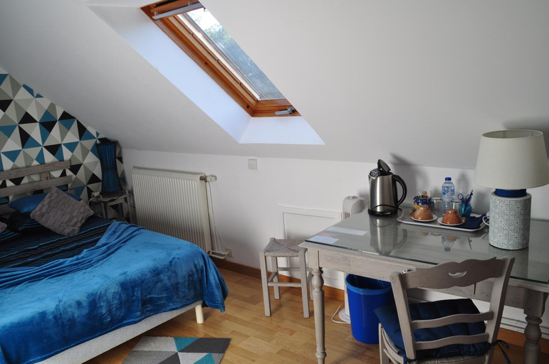 Others 4, 3 chambres a la campagne au nord d' Amiens, Somme