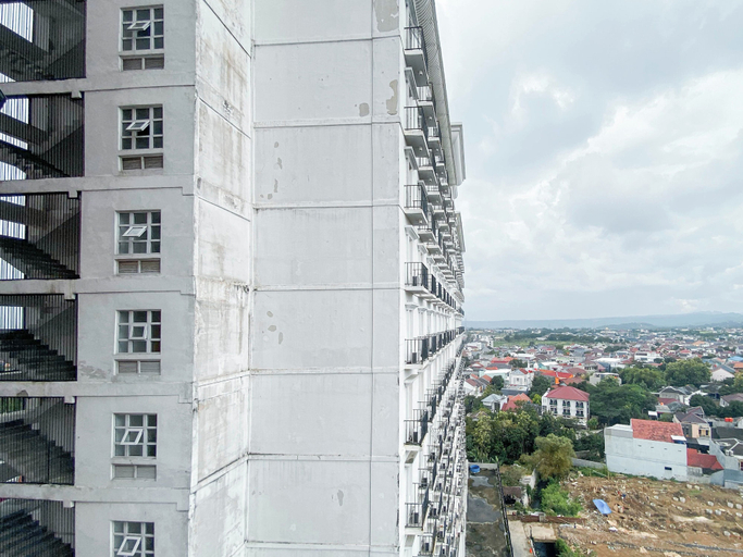 Exterior & Views 2, Homey And Cozy Studio Apartment At The Alton, Semarang