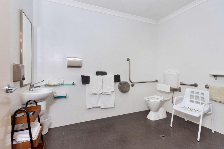 Bathroom 15