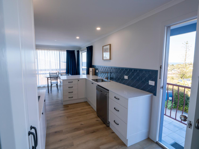 Dining Room 9