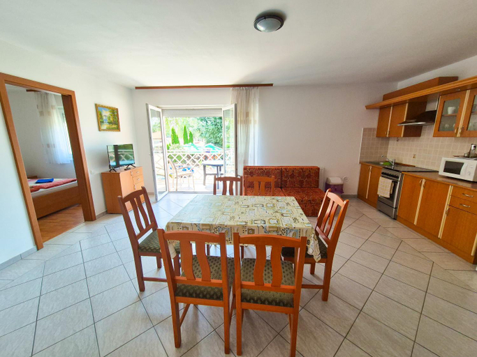 Others 3, Ildiko Apartmanhaz, Siófok