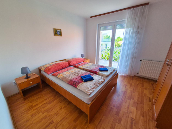 Others 4, Ildiko Apartmanhaz, Siófok