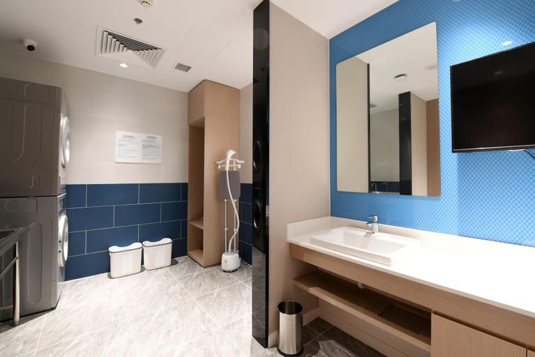 Bathroom 4, Holiday Inn Express TIANJIN BINHAI by IHG, Tianjin