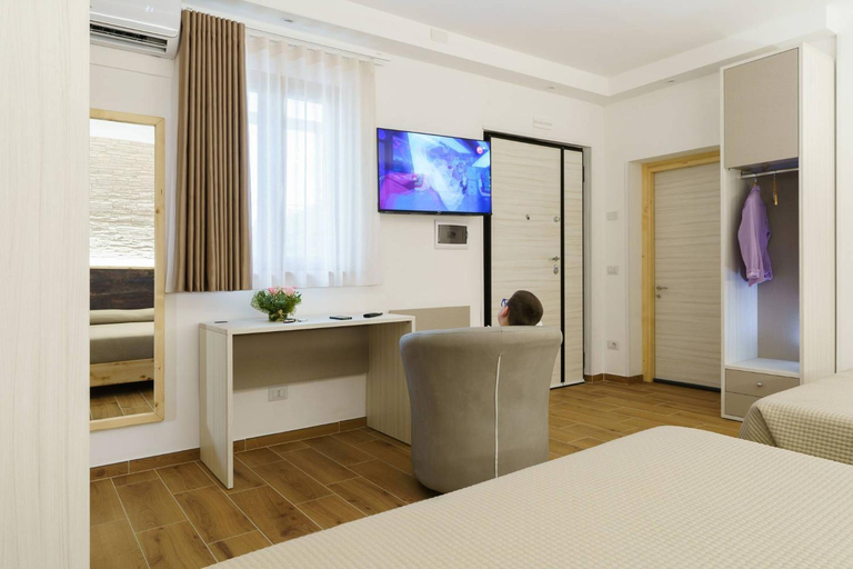 Bedroom 3, "Chalet N5- Catanzaro", Catanzaro