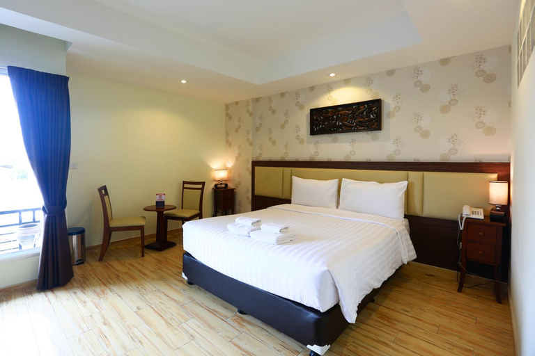 Bedroom 13