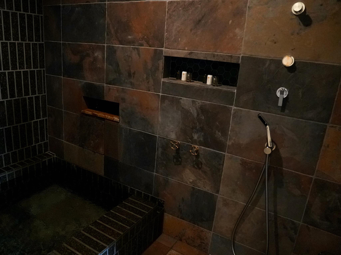 Bathroom 4
