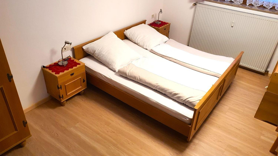 2, Ferienwohnung Schlogl, Traunstein