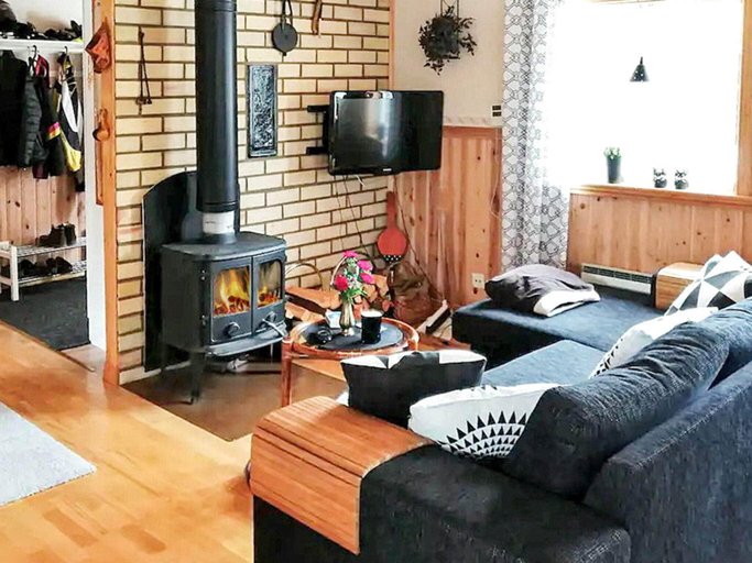 Others 3, person holiday home in Oviken-By Traum, Berg