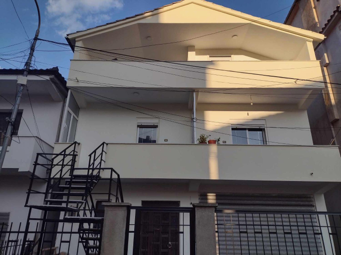 Others 2, Celas Home, Pogradecit