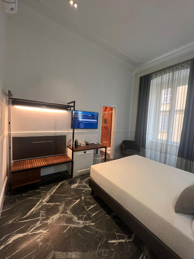 Bedroom 4, lovely rooms, La Spezia