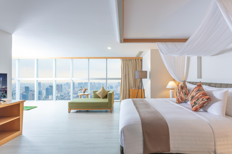 Bedroom 8