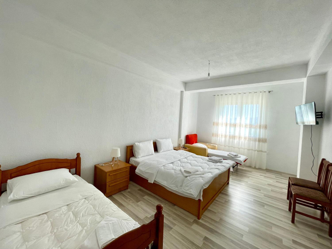 Bedroom 2, Holiday Apartment, Pogradecit