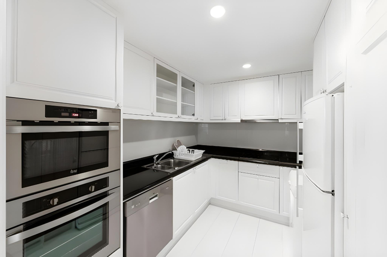 Dining Room 17