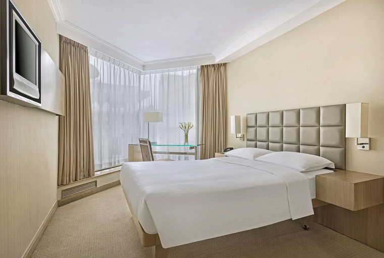 Bedroom 2, The Kowloon Hotel, Kowloon