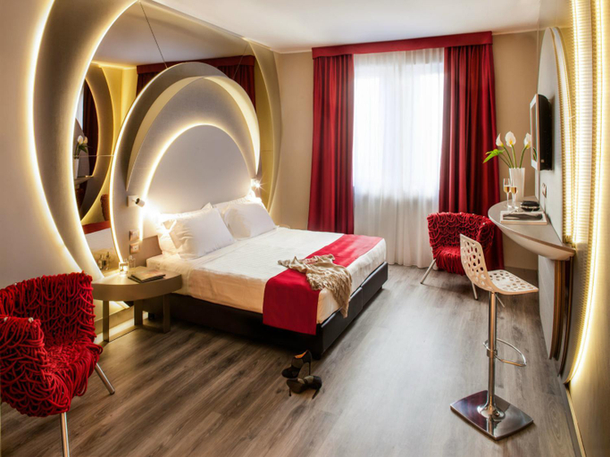 Bedroom 14