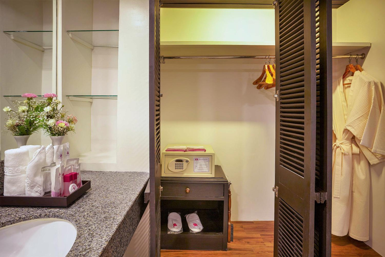 Bathroom 8