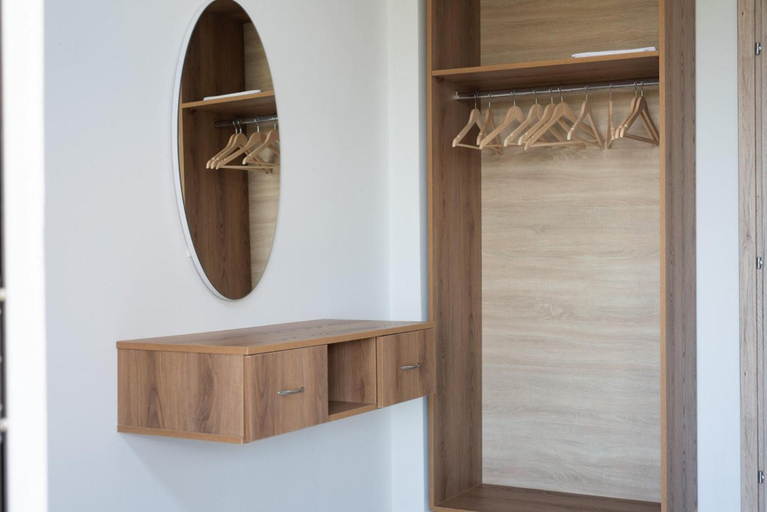 Bathroom 4, Three Charites Resort, Peloponnese