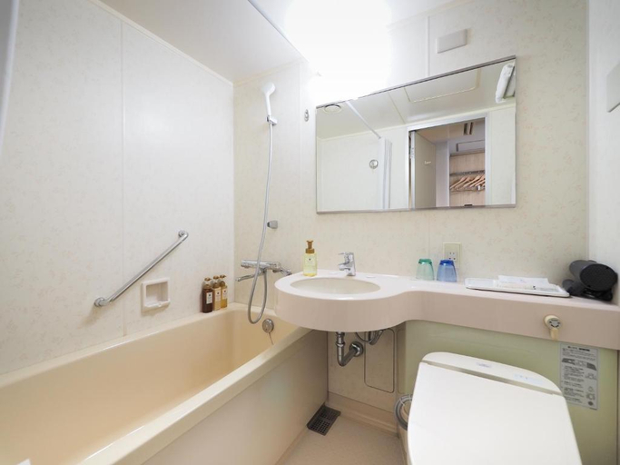 Bathroom 5, Hiyori Hotel Osaka Suminoekoen Station, Osaka