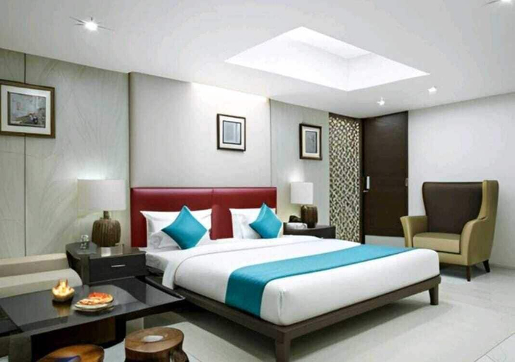 Bedroom 2, Hotel Seven Inn, Ahmadabad