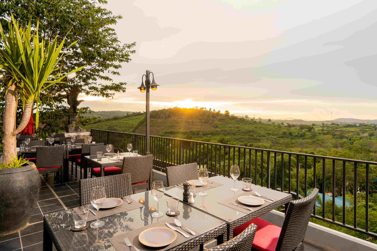 Food & Drinks 5, Monte Vista Chalet, Pak Chong