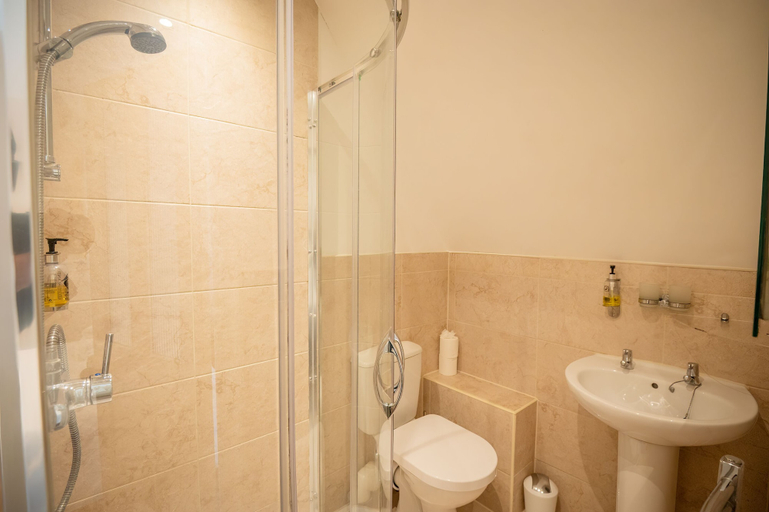Bathroom 3, Bridge Hotel Brandon, Norfolk